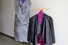 Wasserfallkleid und Jacke